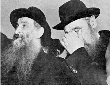 rabbi_08crying